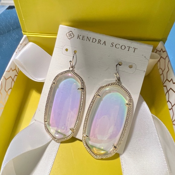 EUC Rare Kendra Scott Danielle Earrings Iridescent & Yellow Gold Gorgeous & HTF! - Picture 5 of 10